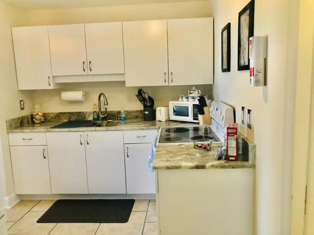 Cozy Home With One Bedroom 珊瑚角 外观 照片